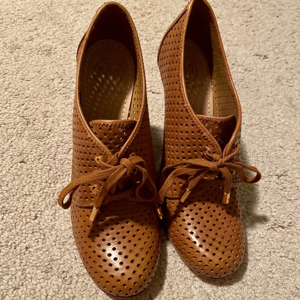 Brand New Tan Tory Burch Wedges with front laces!